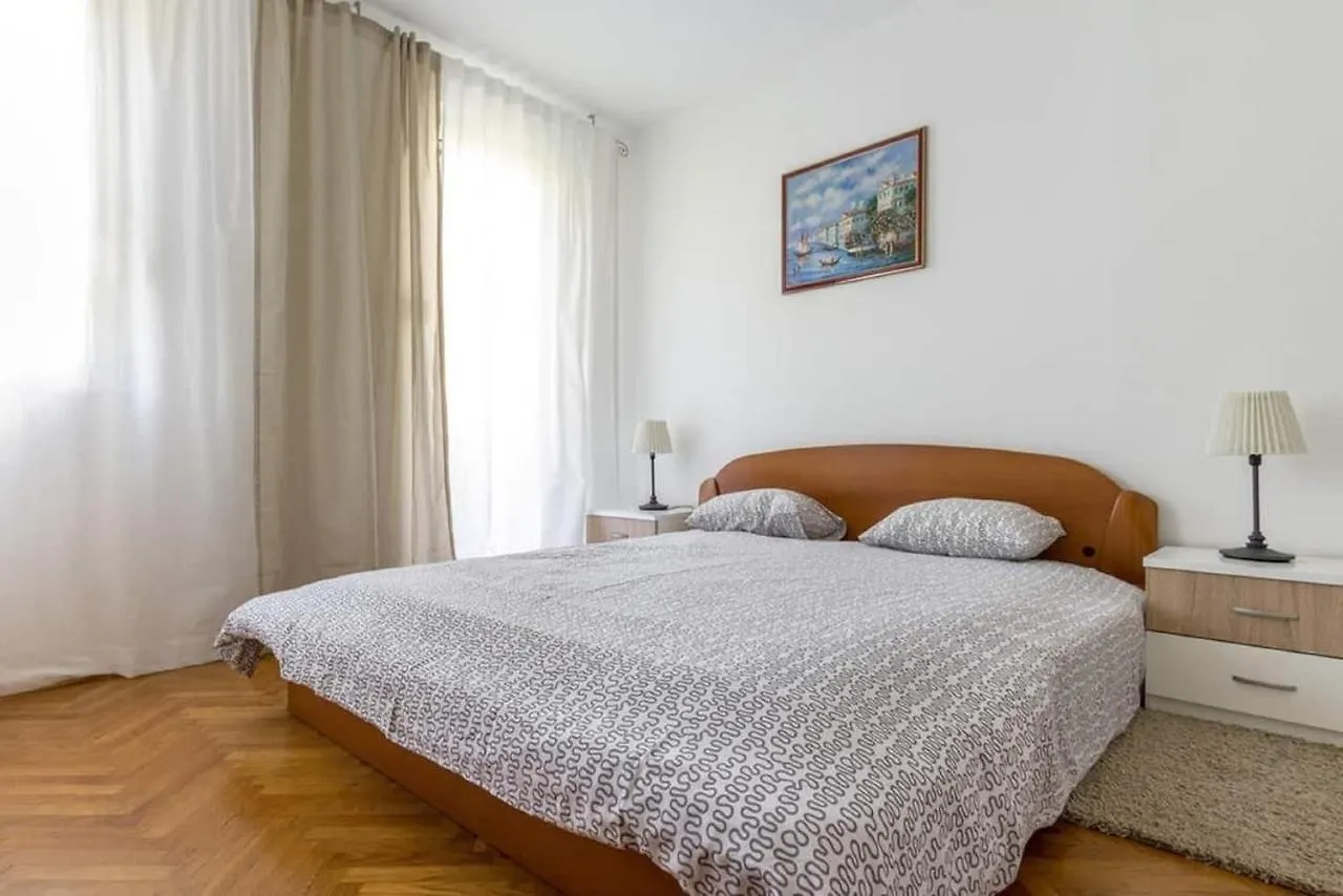 Apartment Jurmar - With Terrace Split