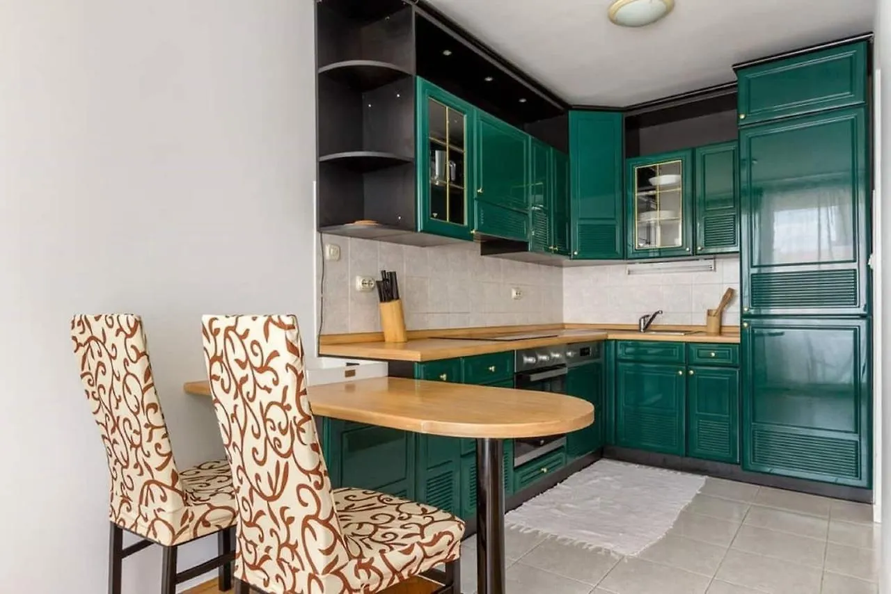 Apartment Jurmar - With Terrace 斯普利特